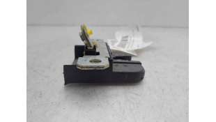 CERRADURA MALETERO / PORTON VOLKSWAGEN POLO (2001-2008) 1.4 16V 75CV 1390CC - L. 8337253 / 6Q6827505B 2